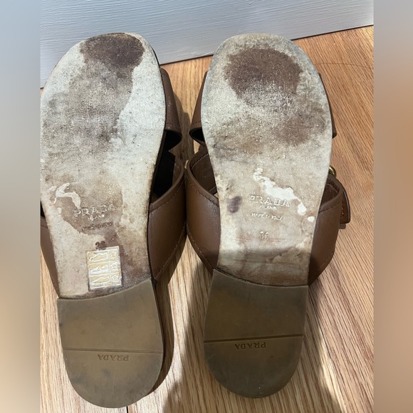 Prada slide sandals with gold buckle - Picture 8 of 9